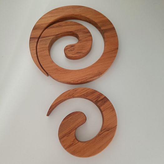 Wooden Spiral Trivets; Hot Plate Holders