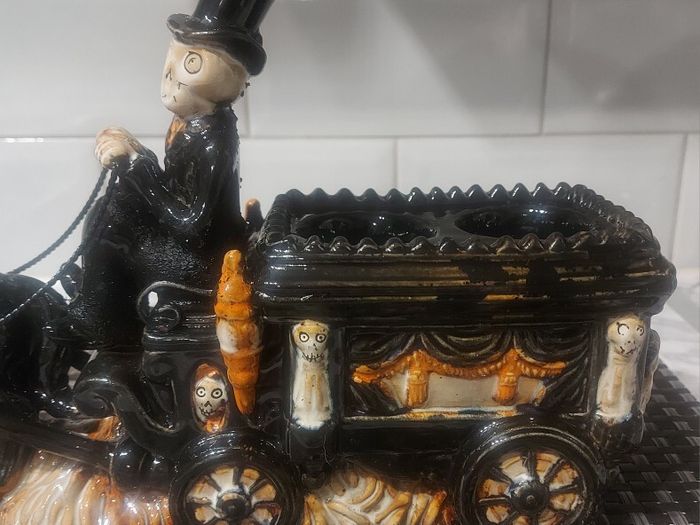 Yankee Candle Halloween Boney Wagon Candle holder