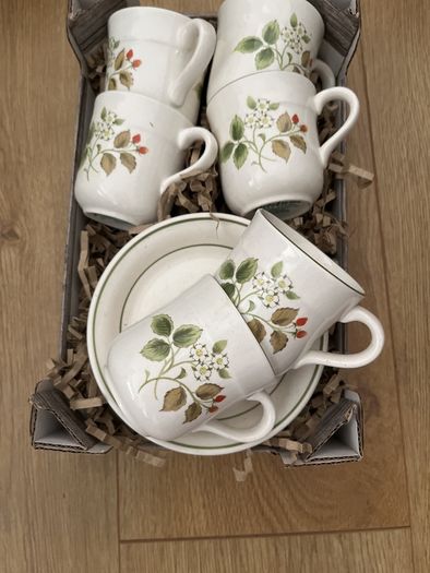 Vintage Arklow Pottery Honey Stone 6 Cups& Saucers