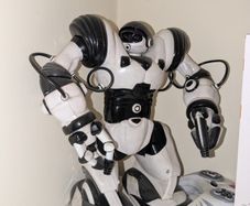 wowwee 2004 Robosapien retro robot toy