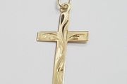 585 14ct gold engraved cross pendant