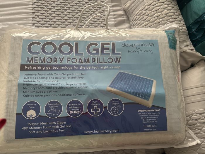 New Memory Foam Pillow