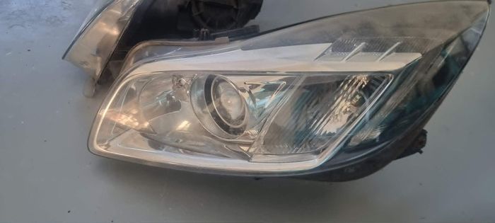 Inisgnia Xenon Headlights