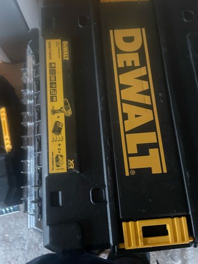 Dewalt boxes