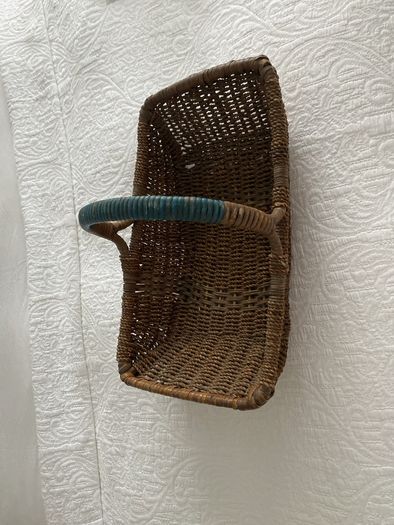Antique Basket Truc style