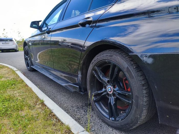 BMW 5-Series 2011