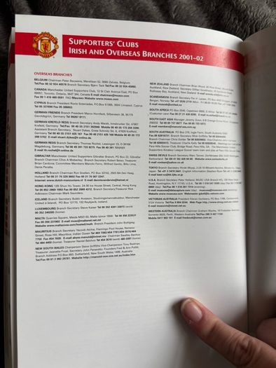 Manchester United Official Yearbook 2001