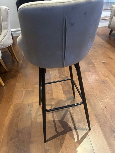 bar stool