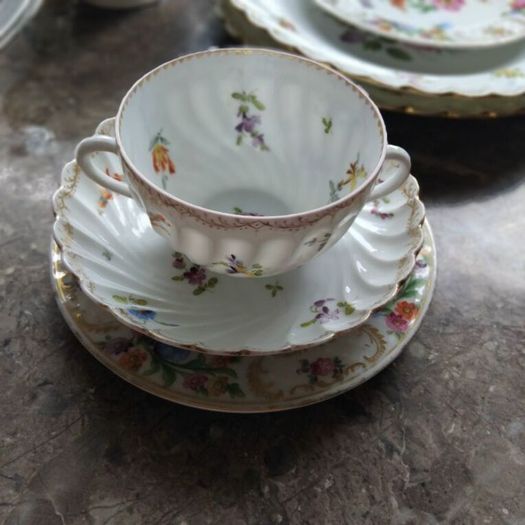 Antique Cups Hermann Ohme Porcelain Cups And Saucers