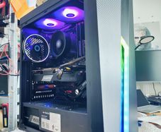 Custom Built Gaming PC Ryzen 5/16GB/SSD+HDD/GeForce RTX/WiFi/W11