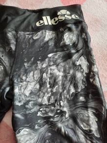 Ellesse 3/4 length leggings size UK XS