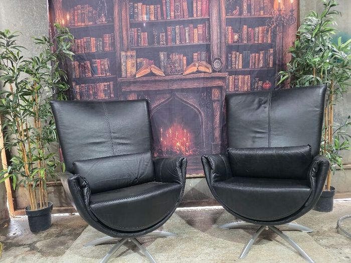 2 leather swivel