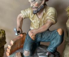 figurine