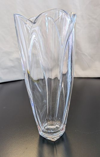 Vintage Clear Glass Tulip Petal Vase Sculptural Flower Vase 25cm