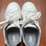 DKNY Trainers girl Size 2.5 Image 4
