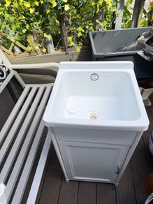 Resin Basin for Outdoor and Indoor Use 40 x 40 x 86.5 cm