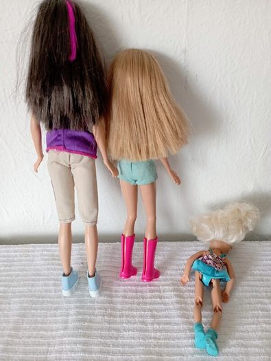 Skipper, Stacey, Chelsea dolls b