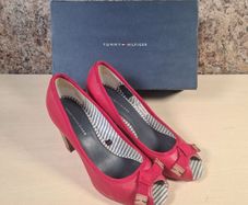 Womens Tommy Hilfiger Caitlyn Red Leather Shoes Open Peep Toe Heels Slip On Boxed Spring 2012 Size Uk 5 Eu 38