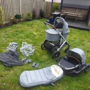 uppababy v2 travel system Gregory with foot muff (ganoosh) and adapters