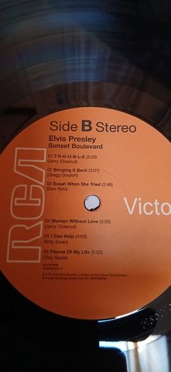 Elvis - Sunset Boulevard - 2 X LP - RCA Victor - 2025