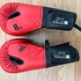 Box punching bag and gloves Image 8