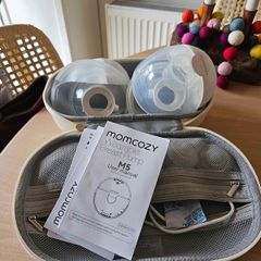 Double Momcozy M5