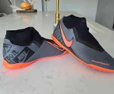 Nike phantom astro size 9