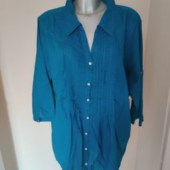 Yessica  long line plus size blouse size UK24/26 Postage included