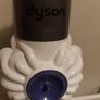 Dyson V6 Vacuum Cleaner, White, Battery not holding Charge, needs new Battery, for parts or repair Image 6