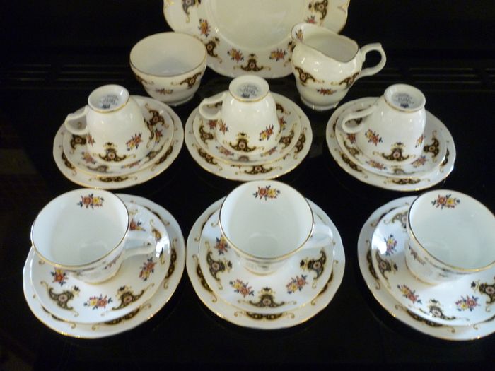 Crown Trent Fine bone China Staffordshire England tea coffee set. Complete 21 piece set