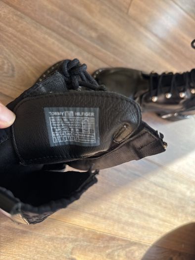 tommy hilfiger leather boots