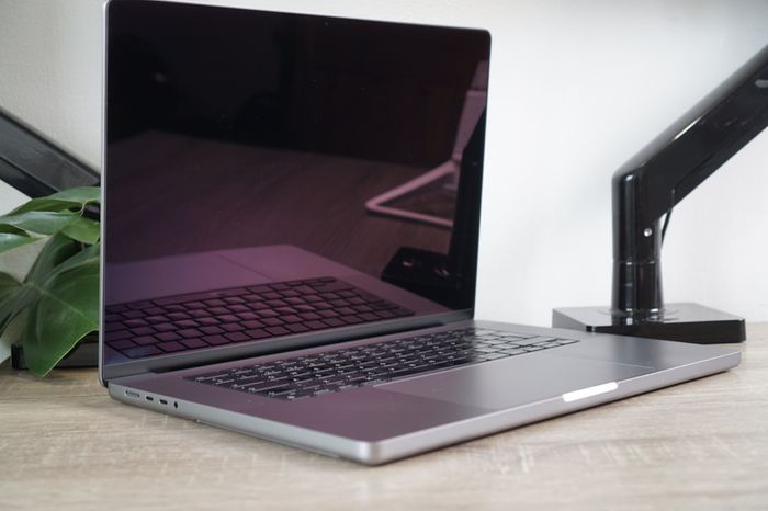 MacBook Pro 16" 2021 M1 Pro | 16GB | 512GB