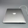 Apple MacBook Air 13" A1466 Emc 2632 Image 2