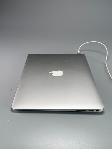 Apple MacBook Air 13" A1466 Emc 2632