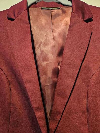 Van Heusen Burgundy Blazer  XS  Brand New