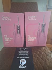 Spotlight Oral Care Signature Gift Set