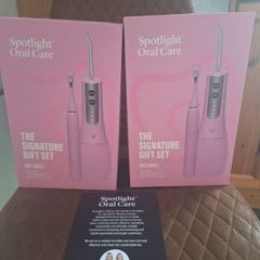 Spotlight Oral Care Signature Gift Set