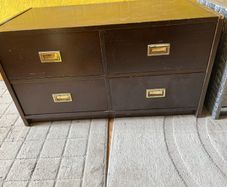 Chest of drawers