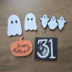 Wooden Halloween decor