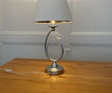 Table lamp