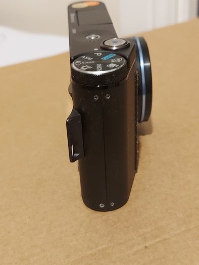 Samsung NV11 10.1MP Compact Digital Camera Black Landiao 5X Zoom Schneider Lens, no Battery, excellent cosmetic condition
