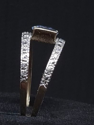 Vintage 9ct Gold Blue Topaz Style Ring 375 Hallmarked Size 54