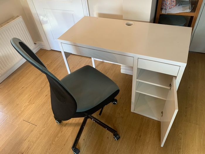 Desk & Chair
