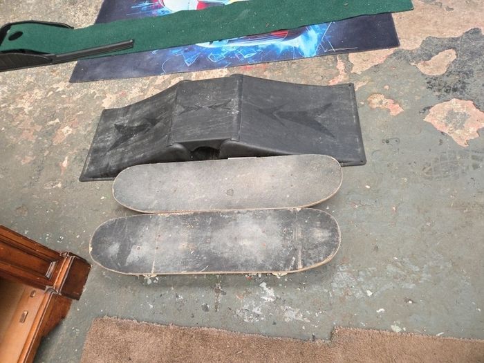 Skateboard Ramp with 2 x skateboards