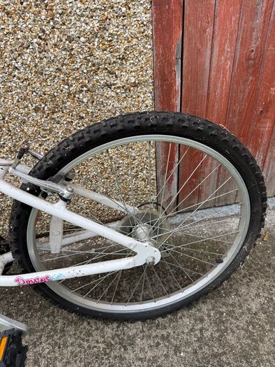 Girls bike