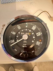 classic mini 140 KMH clocks (Smiths)