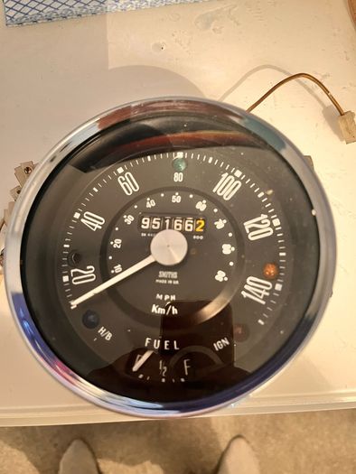 classic mini 140 KMH clocks (Smiths)