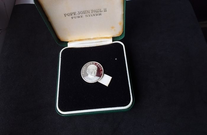 Pope John Paul II 1978 Inauguration Medallion Pure "Silver 1000" (Boxed and Mint)
