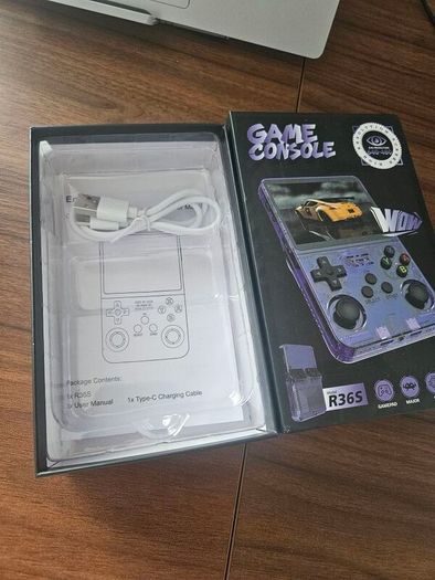 retro Gameboy console