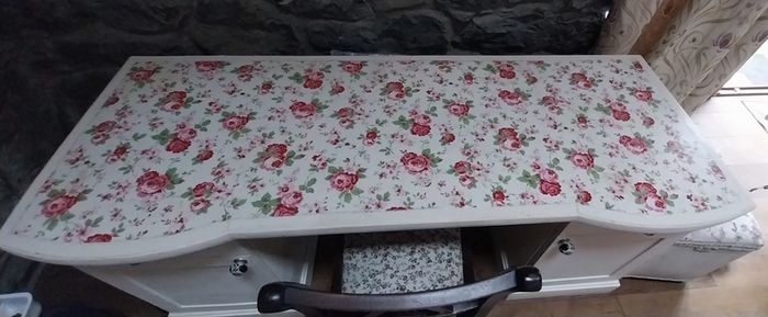desk